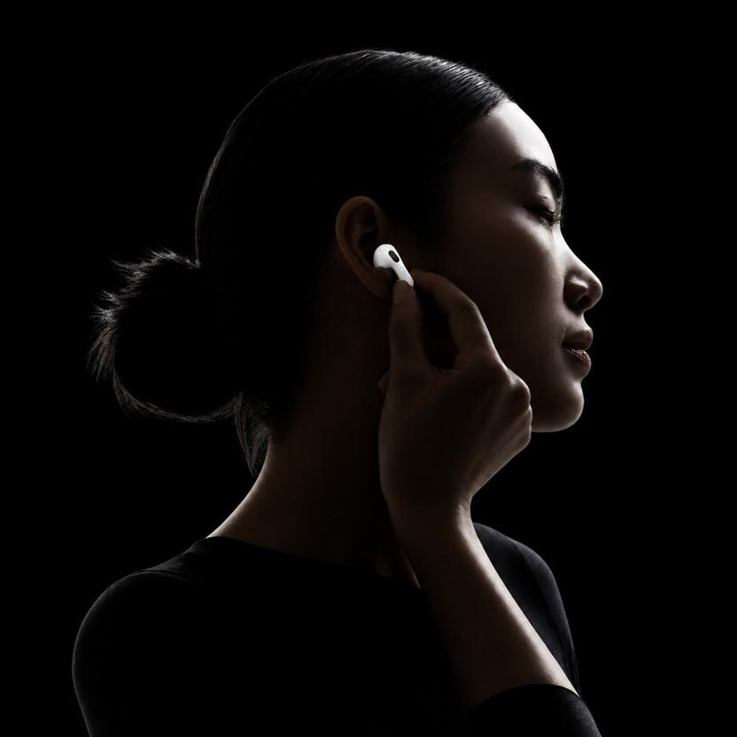Lufina FT New Pro White TWS Bluetooth, Earbuds under 300 True Wireless Headphone FT Bluetooth